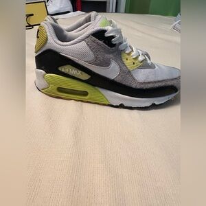 Nike air max youth size 4.5